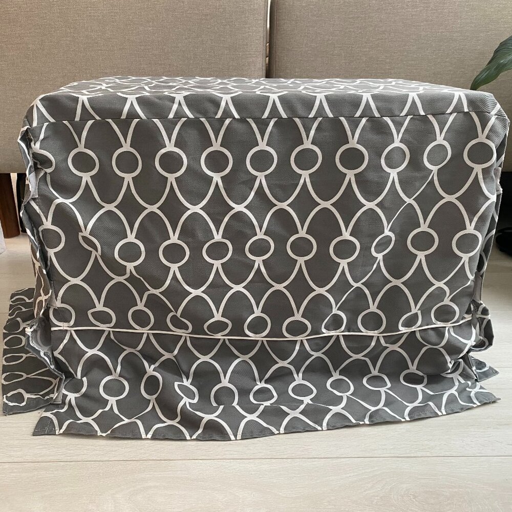 Top Paw 24” Crate Cover